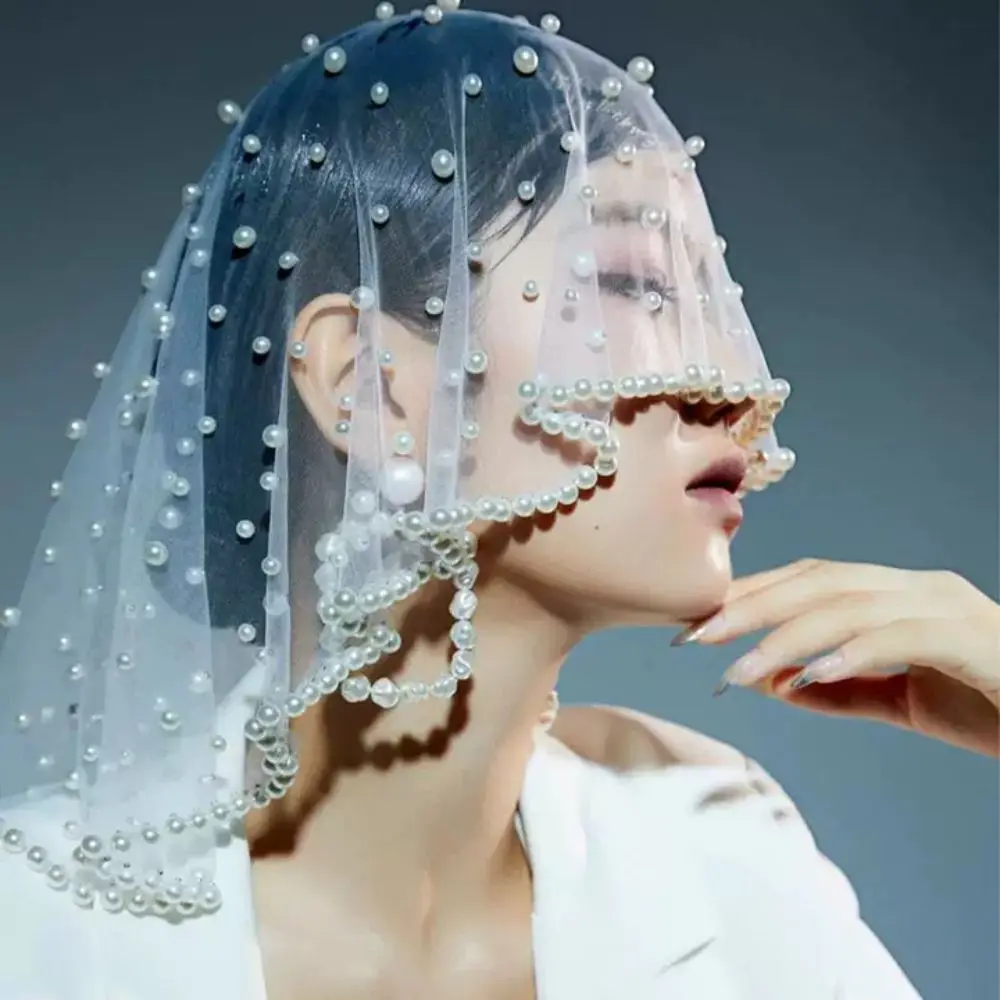 

Elegant Pearls Beads Brides Veil Short French Wedding Veils White Black Red Lace Bride Head Gauze Headpieces