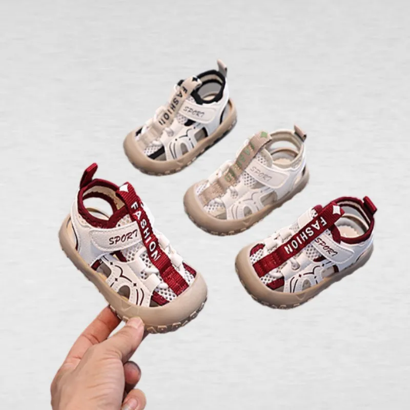 

Летние спортивные сандалии для детей, дышащие, с перфорацией, для мальчиков и девочек, для бега, с противоскользящей мягкой подошвой, детские сандалии.