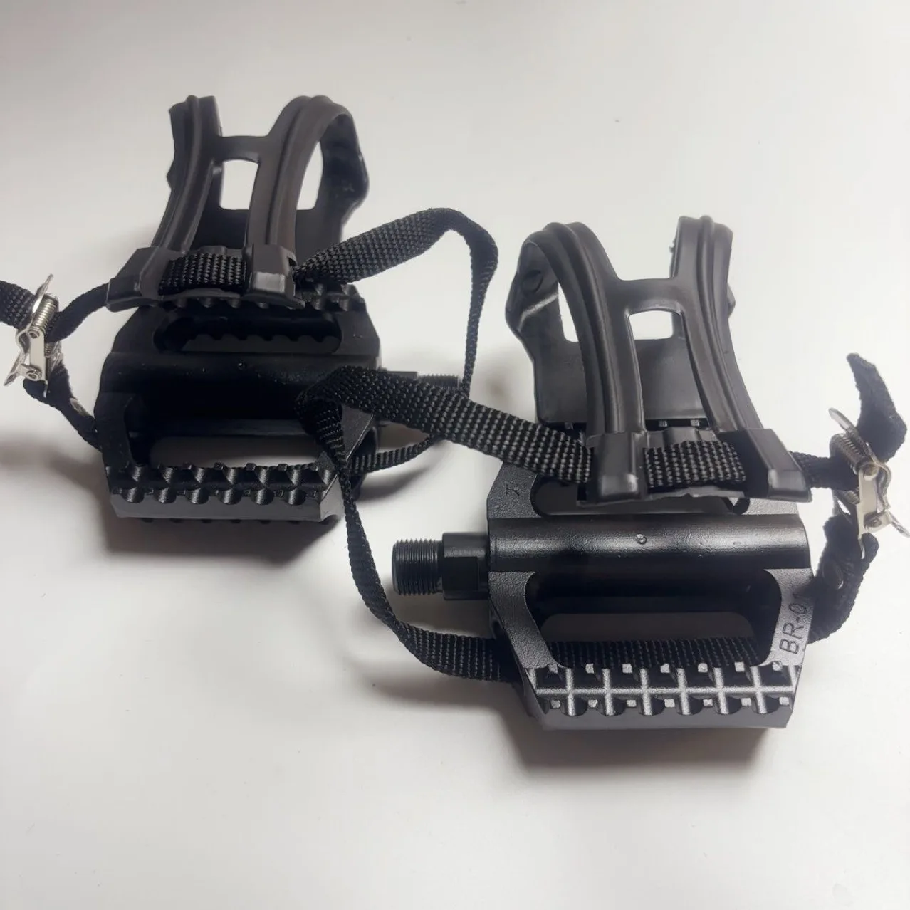 M14 18 20 Gym Commercial Spinning Accessories Black Aluminum Pedals Devil Training Pedals