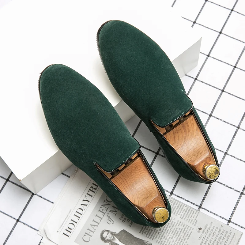 Slip-on men\'s shoes English small leather shoes frosted pointed lazy shoes men\'s hair stylist leather shoes flip fur beans shoes