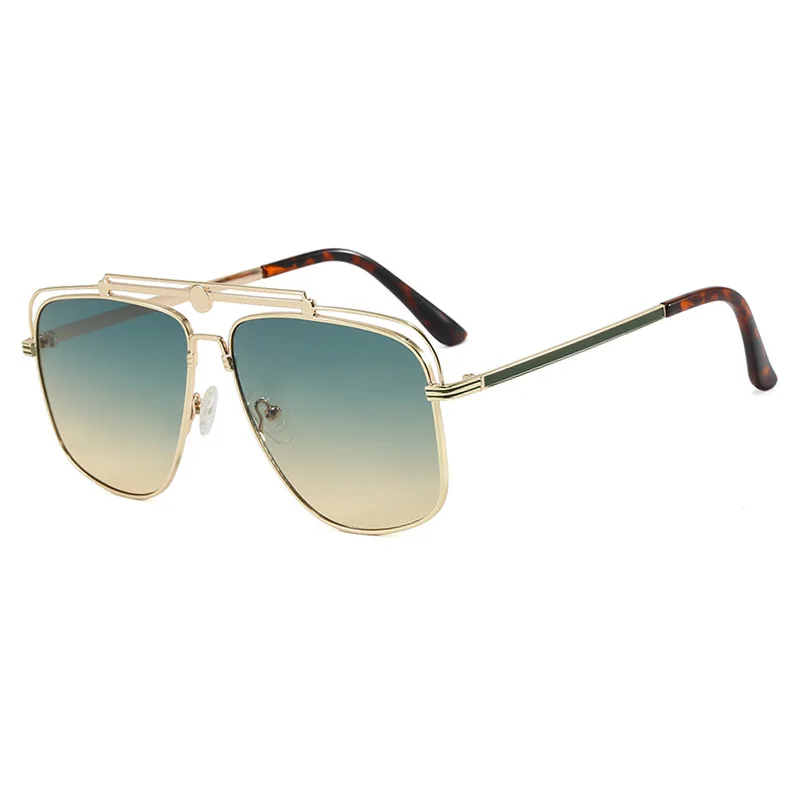 

Large Frame Sunglasses Women Fashionable Metal Oversized Frame Glasses Men Square Sunglasses For Outdoor Travel UV400 Goggles