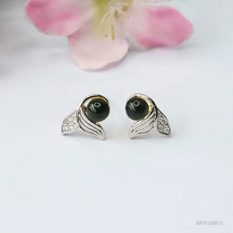 

Amber stud earrings S925 silver needle blue amber earrings jewelry female worker