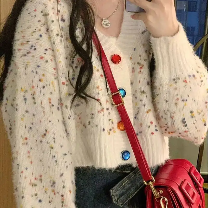 الخريف الدافئة محبوك للنساء الحلو لطيف نمط سترة قصيرة بالأزرار امرأة ملونة زر التباين الخامس الرقبة سترة #3
