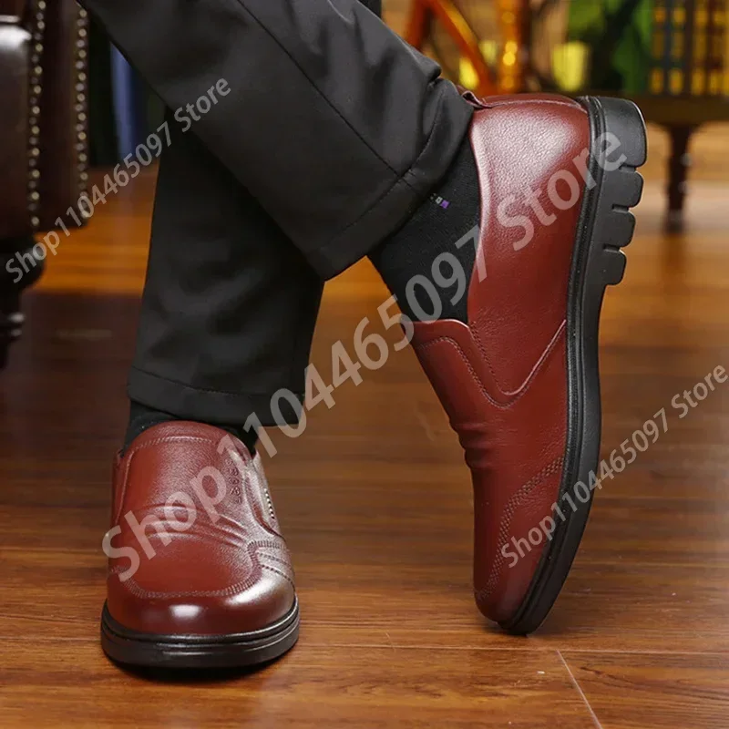 Homem esporte sapato mocassins homem antiderrapante couro deslizamento-em preto sapatos de condução tênis masculino vestido sapatos luz respirável calçado plano