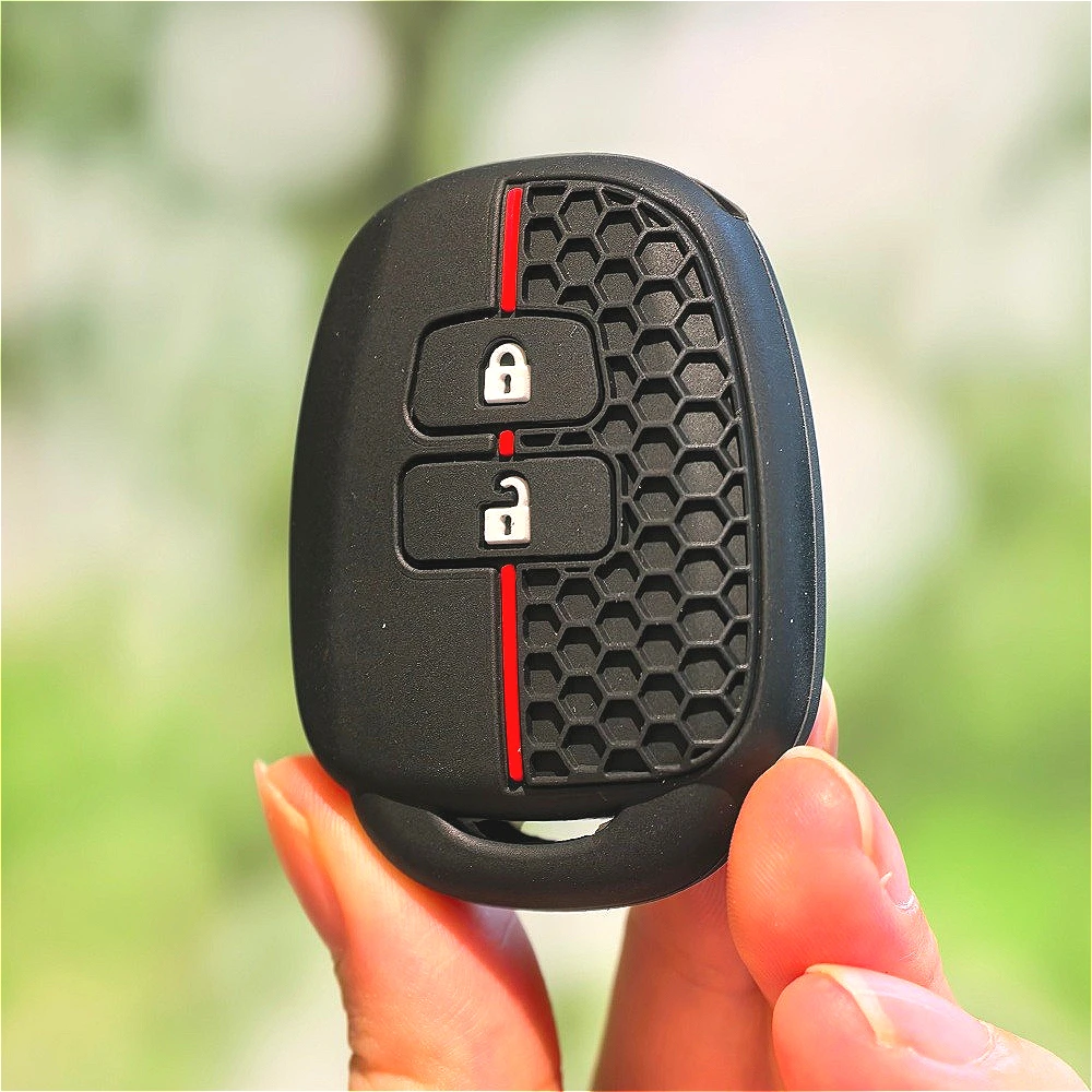 Silicone Car Key Cover Case for Toyota Yaris Corolla Highlander Crown 2 Buttons Remote Skin Protector Shell Keychain Accessories
