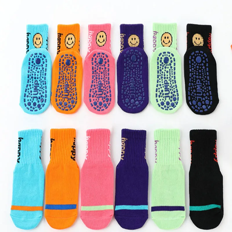 Children\'s non-slip toddler socks fall winter yoga socks non-slip mid-tube professional floor socks indoor early educatio