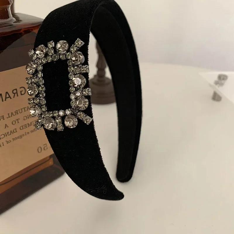 Vintage Black Crystal Hairbands for Women Retro Velvet Elegant Wide Hair Hoop Lady Female Hair Accessories Girls Korean Headband