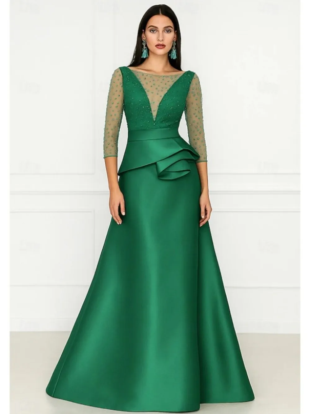 Tule jurk met boothals en kralen |   Ontworpen geplooide A-lijn rok, driekwart mouw van tafzijde, rugloze jurk فسات dhásadro 2017-