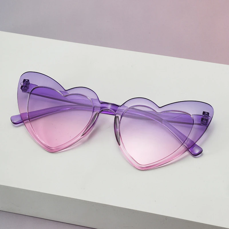 Occhiali da sole a cuore angolati in stile europeo e americano da donna Occhiali da sole con protezione solare Occhiali con protezione UV alla moda per donna
