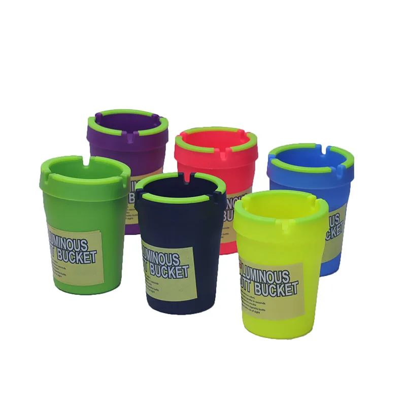 1 Piece, Candy-Colored Plastic Ashtray with Luminous Strip, Self-Extinguishing Cup, Portable Ashtray, Available in 6 Colors, Small Size