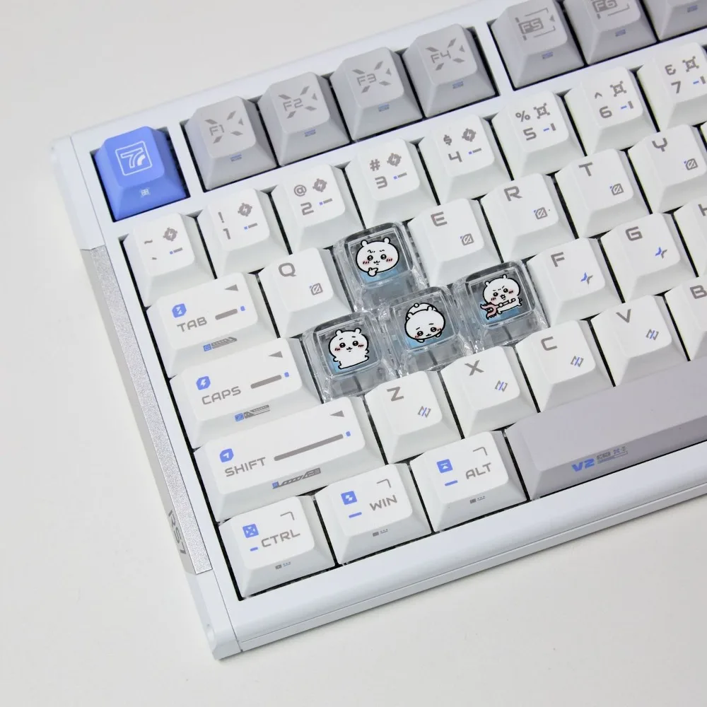 أغطية مفاتيح Chiikawa Artisan، أغطية مفاتيح متوهجة شفافة للوحة المفاتيح الميكانيكية، أغطية مفاتيح أنيمي مخصصة