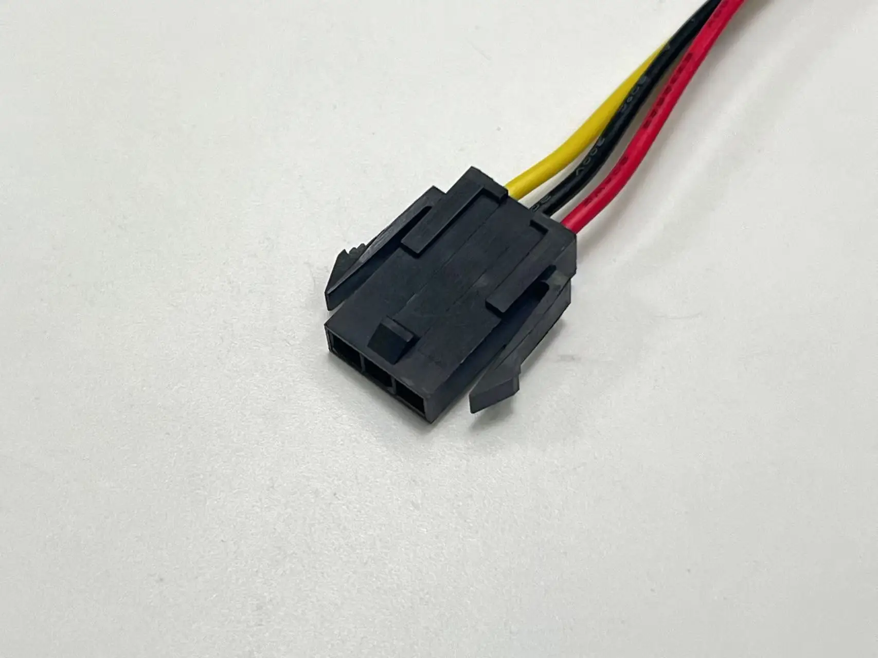 436400300 Wire harness, MOLEX MICRO FIT 3.0mm Pitch OTS Cable, 43640-0300, 3P With UL1061, 20AWG Wires, Off the Shelf