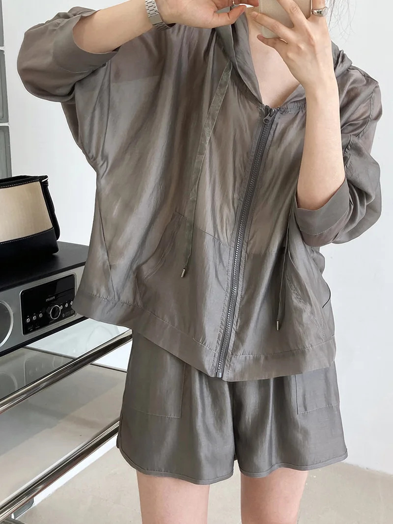 Casual Hooded Tencel ครีมกันแดด + กางเกงขาสั้นสองชิ้นชุดสตรีฤดูร้อนบางกีฬากลางแจ้งชุด 2310