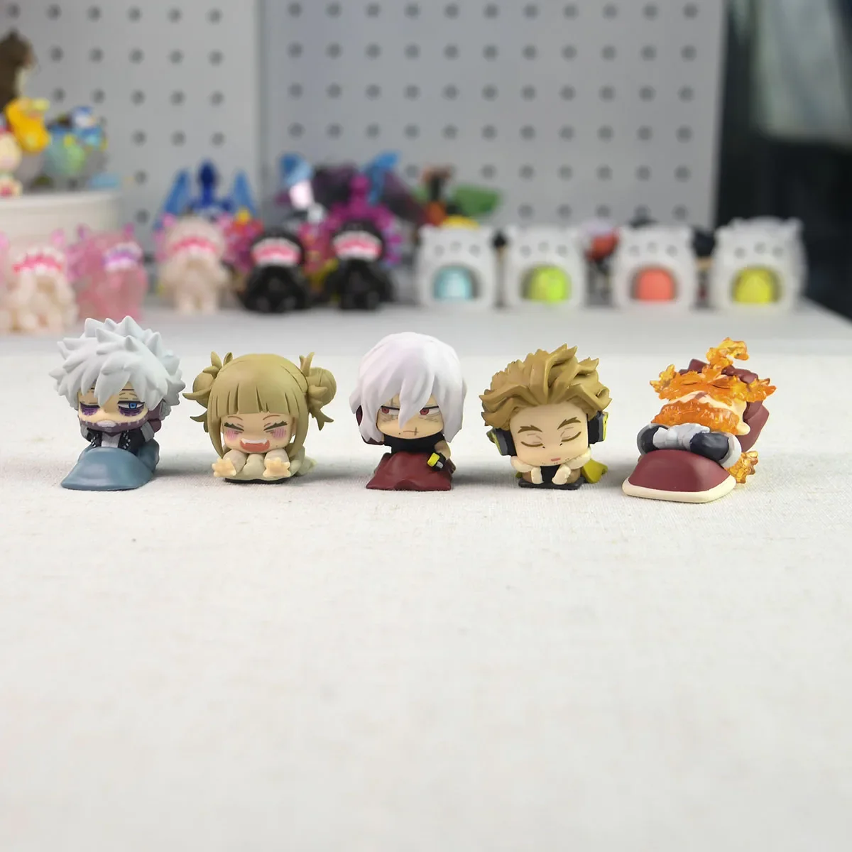 5pcs/set Action Genuine Capsule Anime My Hero Academia Himiko Toga Endeavour Dabi Hawks Shigaraki Tomura Sleep Doll Toys Gifts