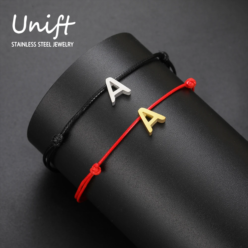 Unift Pulsera de acero inoxidable con nombre inicial para mujer, brazalete de protección con hilo rojo, joyería de la amistad con letras del alfabeto, A-Z