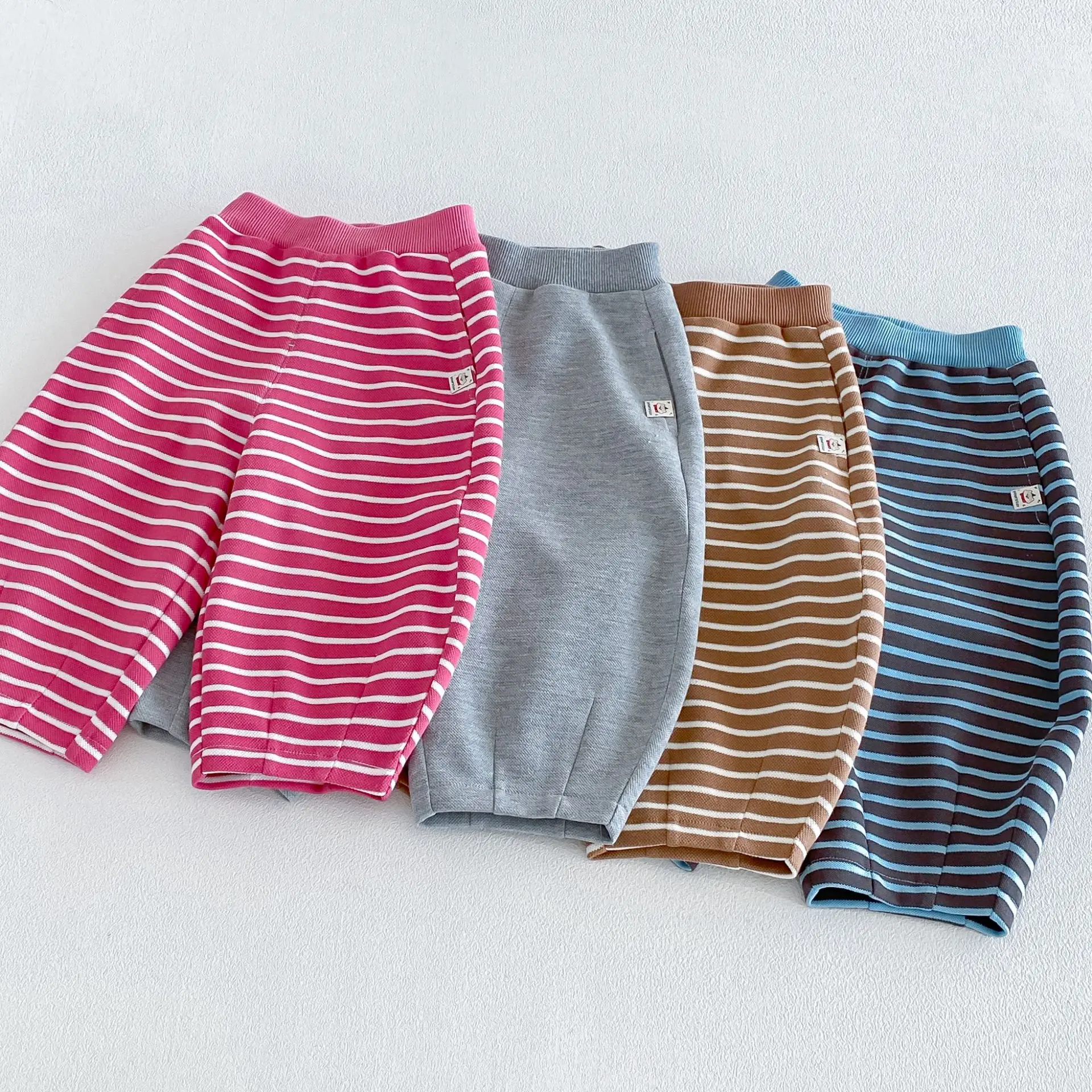 Girls' Contrasting Casual Pants 2026 New Autumn Baby Fashion Label Striped Pants Children's Autumn Clothing Solid Color Pants