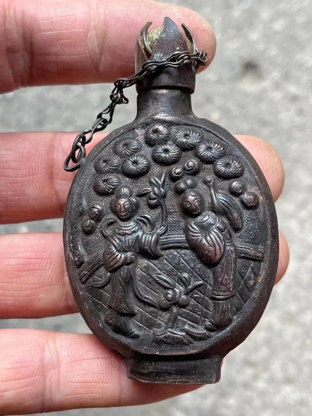

Snuff bottle characters Qing Dynasty Shanxi Mangong antique old silver jewelry Miao copper Du silver pendant jewelry