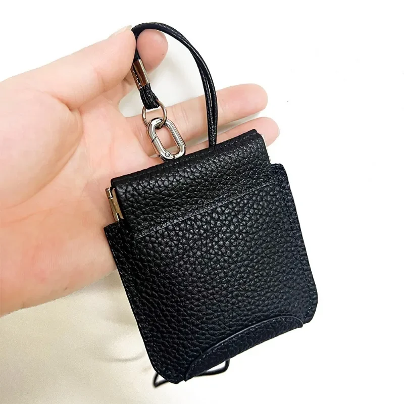 Cartera corta de cuero genuino para mujer, nuevo patrón de lichi, Clip para dinero de Color sólido, gran capacidad con correa para collar, tarjetero, 2025