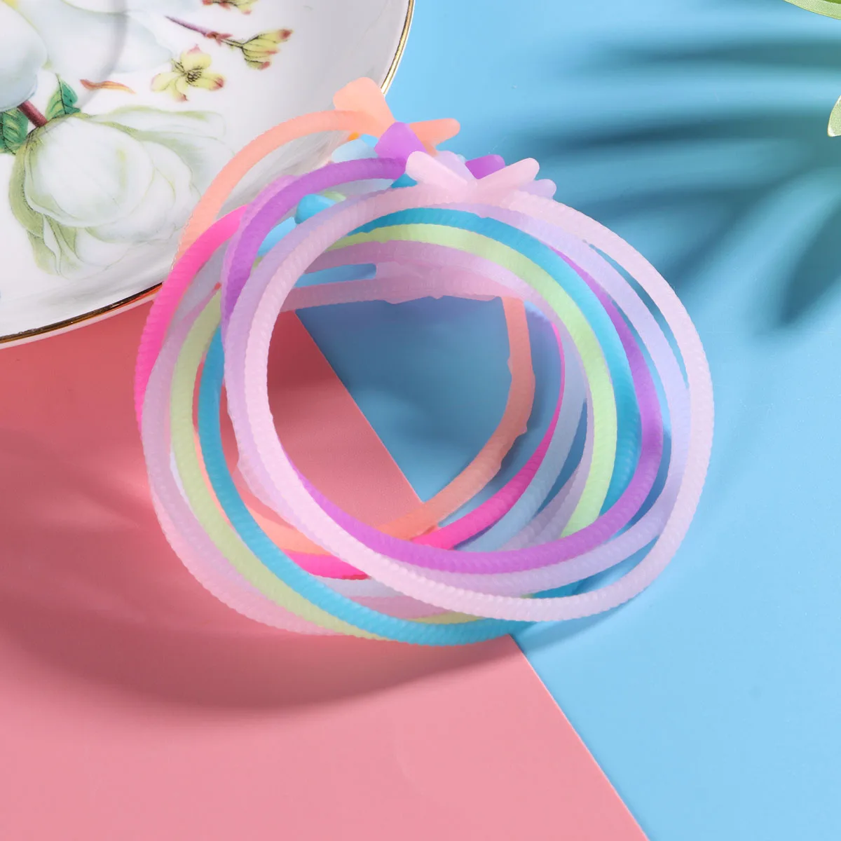 

2 Pcs Luminous Hairband Elastic Bow Tie Silicone Bands for Girls Ponytail Holder Hair Accessories Glow Dark Styling Tool