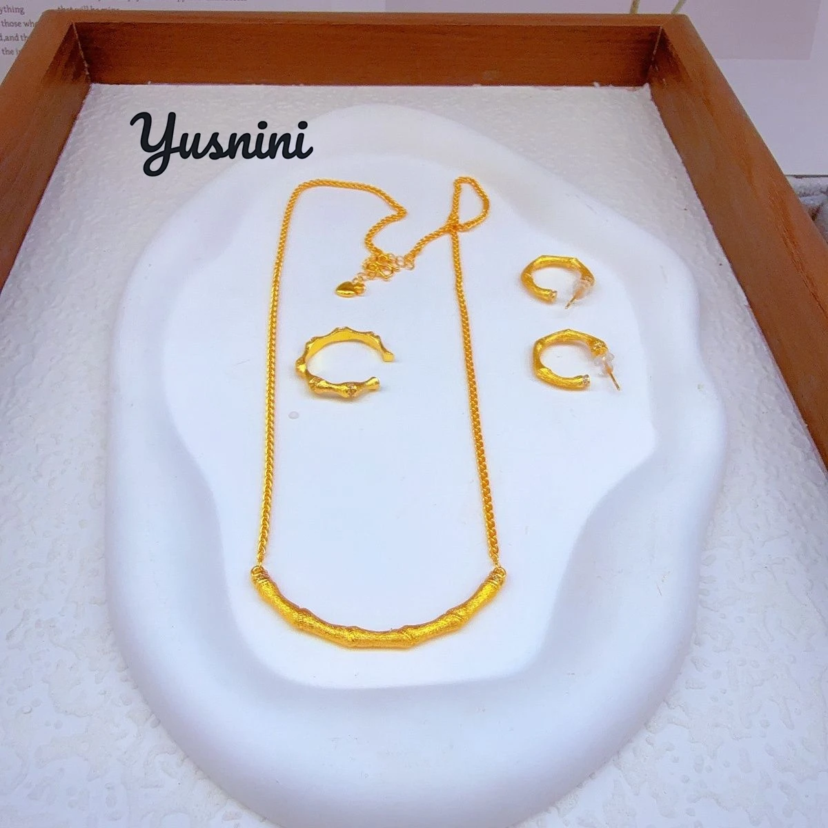 

Fashion Africa Middle East Dubai 24K Gold Plated Customized Necklace Earrings Rings Wedding Party Jewelry Set for Lovers DD10889