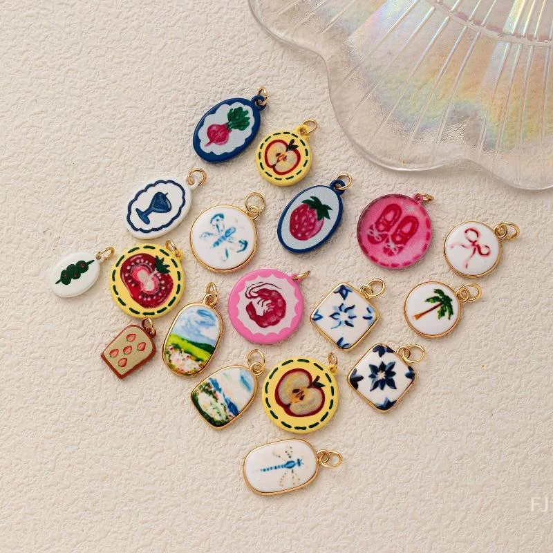 

[YU]Strawberry Dance Shoes With Apple Bow DIY Accessories Fashionable Trendy Vegetable Theme Charms For Handmade Jewelry Making