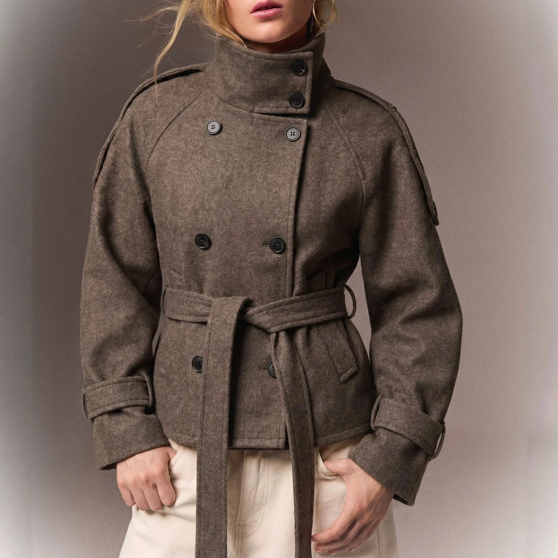 26 Autumn. And Winter New Style Short Double-breasted Wool Coat For Women. With Stand-up Necklace And Those, Smart Fit, Comforta