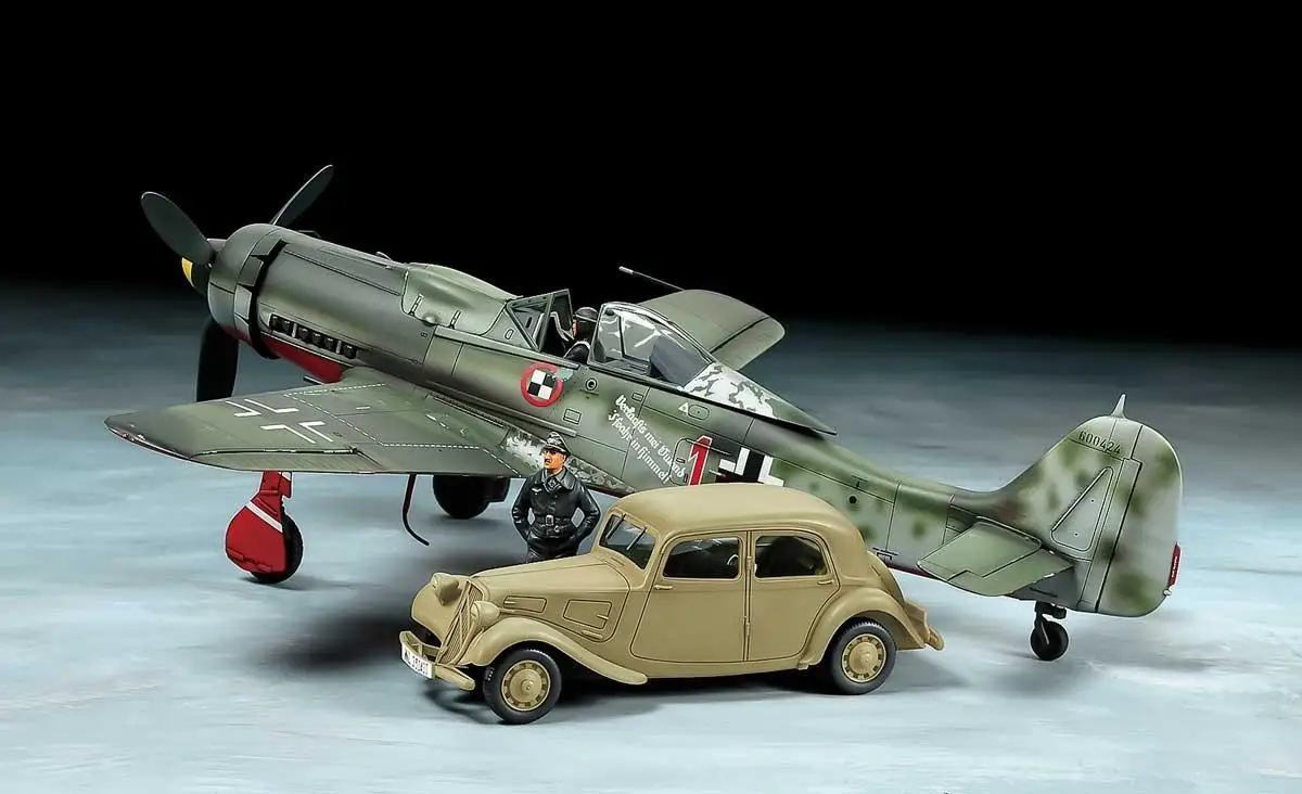 Tamiya 25213 1/48 Scale Focke-Wulf Fw190 D-9 Jv44 W/Citroen Traction 11Cv Car Model Kit