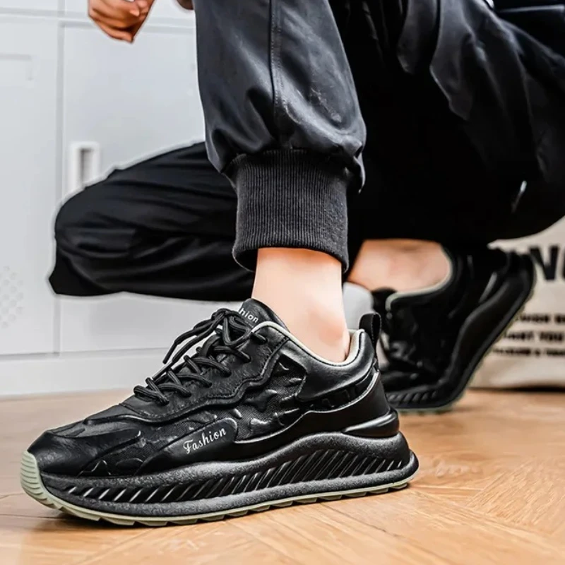 

Thick-soled Color-matched Lightweight Large-sized Breathable Lace-up Running Shoes for Men with Simple Fashion Versatility