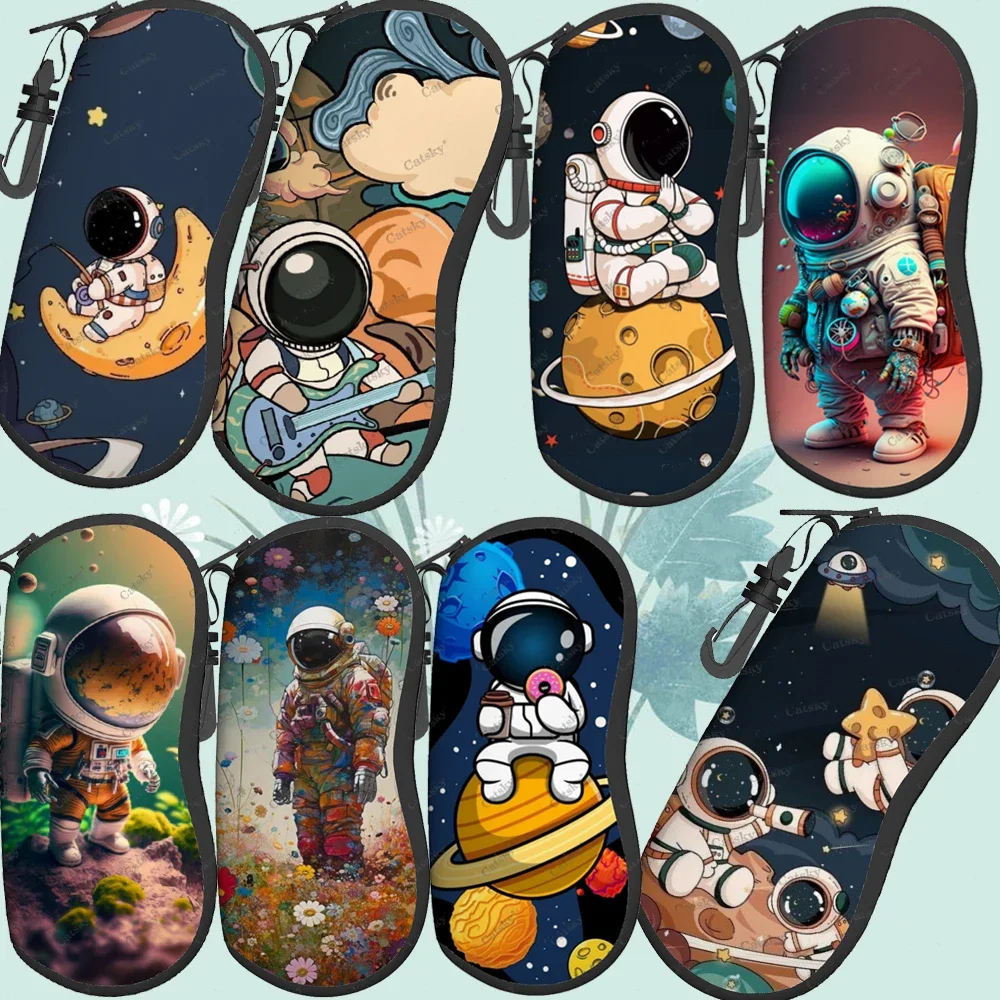 

Astronaut cartoon Glasses Case Printed Travel Zipper Sunglasses Bag Pattern Classic Men's and Women's Storage Glasses Bag