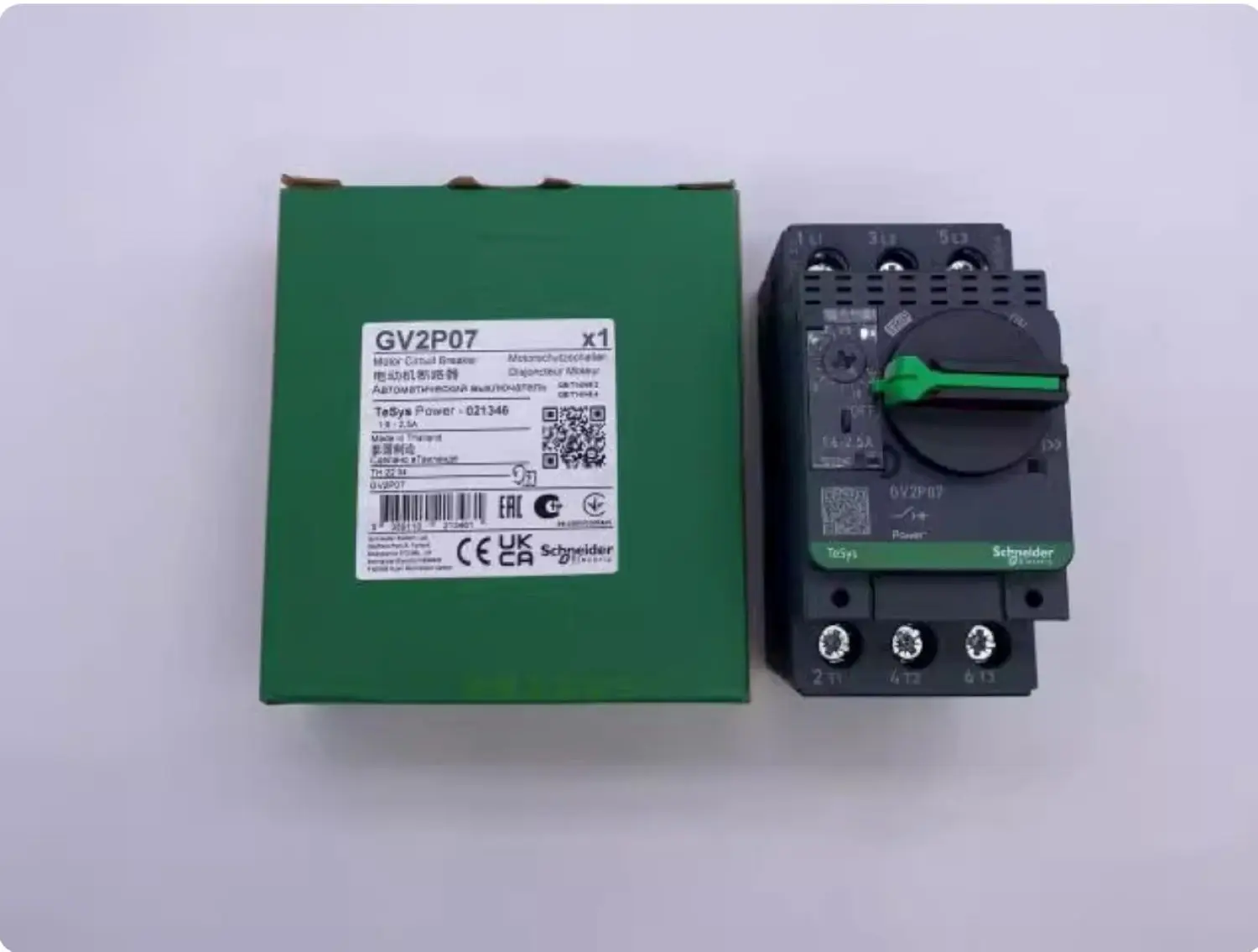 GV2-P07 GV2P07 Motor circuit breaker, TeSys GV2, 3P, 1.6-2.5 A, thermal magnetic, screw clamp terminals
