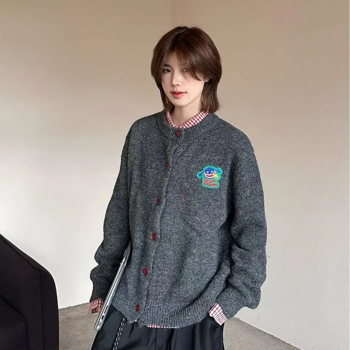 

Мужской вязаный кардиган в американском ретро-стиле, с V-образным вырезом, мягкий полиэстер, длинный рукав, зимняя верхняя одежда