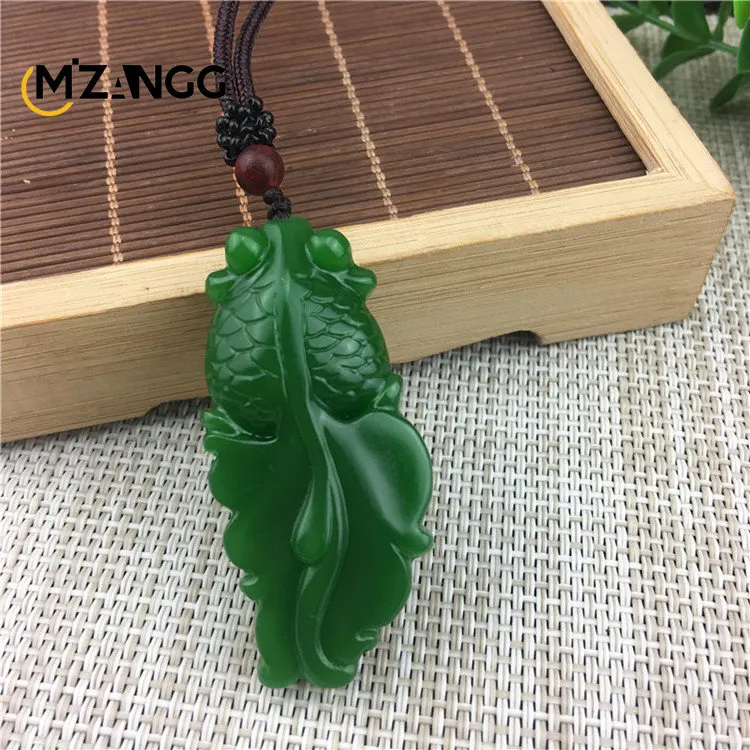 Natural Green Chinese Jade Goldfish Pendant Women's Small Goldfish Necklace Hand-carved Personality Fashion Jewelry Lucky Mascot