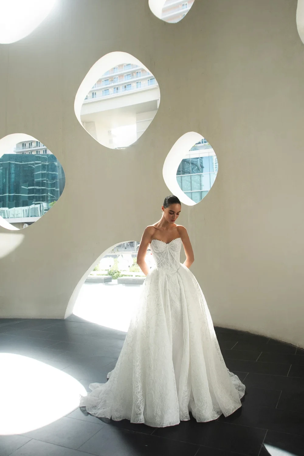 

Customized Boho White Lace Wedding Dress Classic Sweetheart Sleeveless Bridal Gowns Soft A-Line Court Train Vestido De Novia