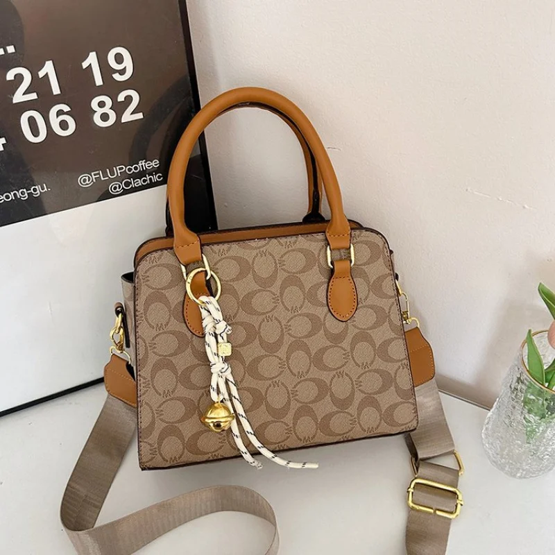 

Fashionable Luxury Women's Tote Bag Designer Leather Crossbody Shoulder Handbag Elegant Ladies Messenger Bag Premium Quality