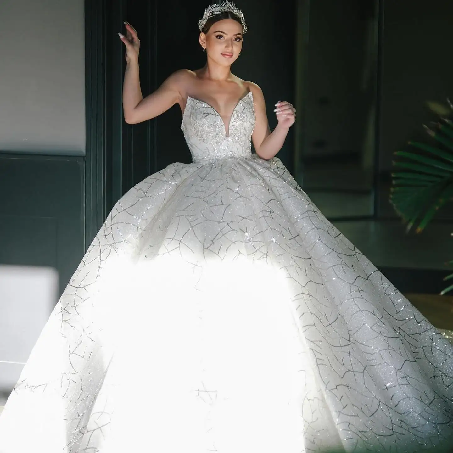 New Elegant A-Line Lace Bead Decoration Women's Wedding Dress Sexy V-Neck Off Shoulder Robe De Mariée Bridal Gown Customized