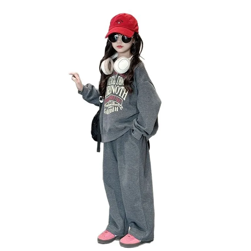 UNITIM Herbst Kinder Mädchen 2-teiliges Kleidungsset mit Buchstabendruck, Sweatshirt + Hose, Trainingsanzüge, lockere Sport-Hose für junge Mädchen. – Detail 5