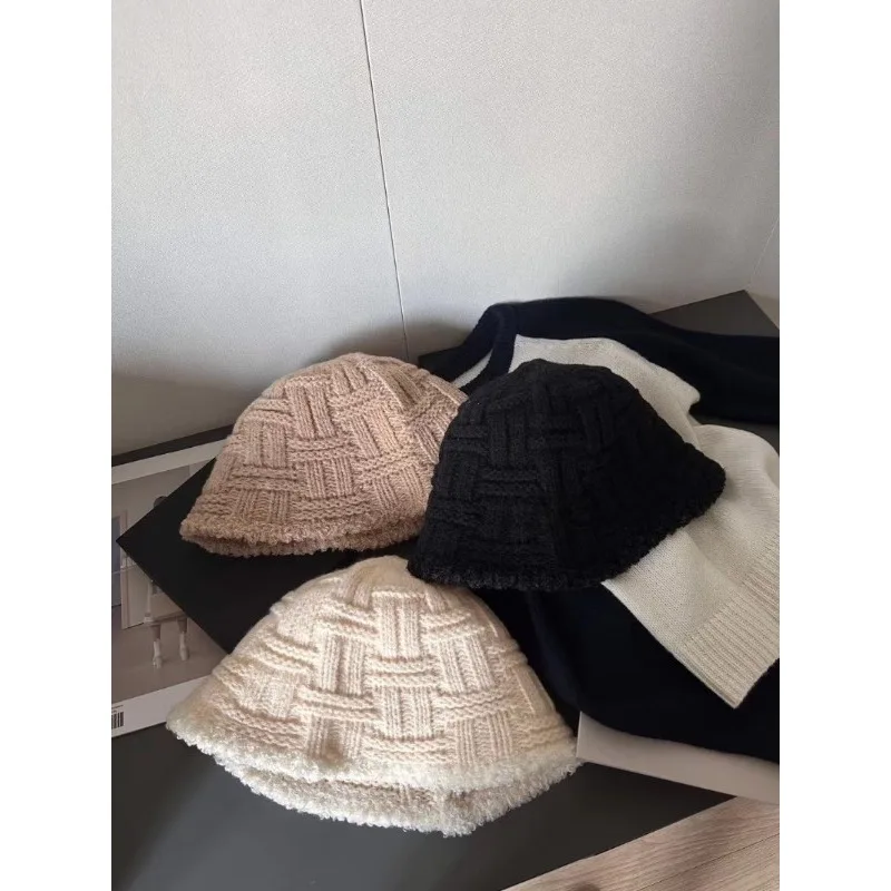 

Warm Knitted M Series Autumn Winter Fisherman Hat Thick Cotton Velvet Smooth Corduroy Fashionable Attractive Versatile Catching