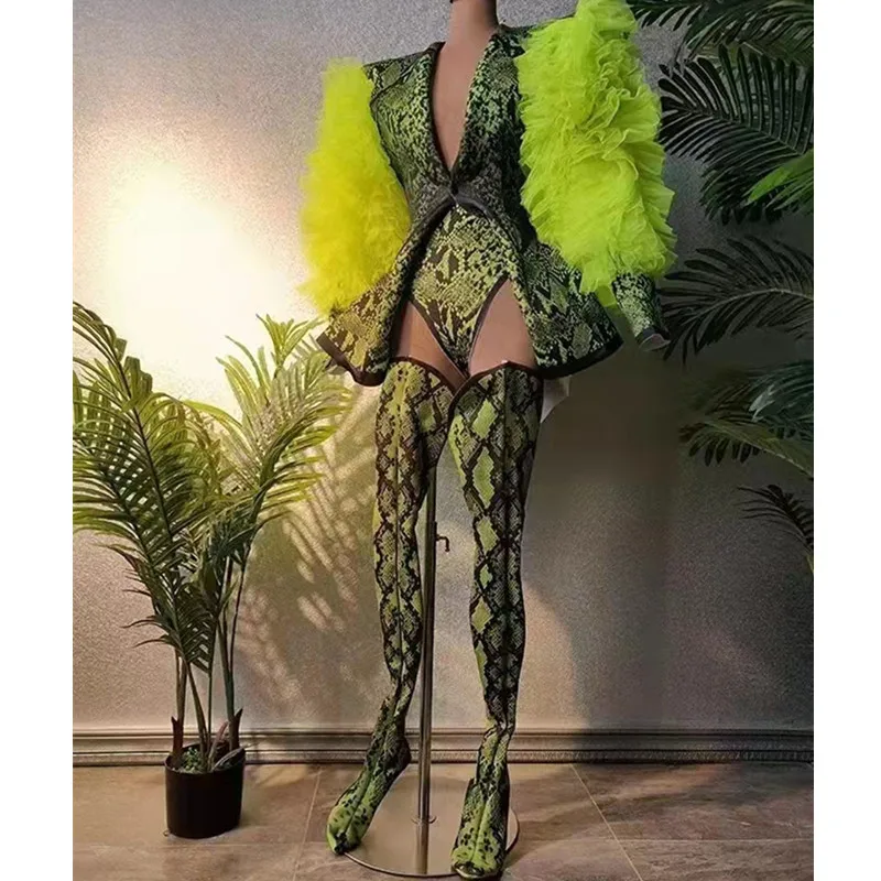 

Women Singer Dancer Stage Performance Dance Costume Fluorescent Green Snake Print Mesh Puff Sleeve Coat Shorts 3 Piece Outfits