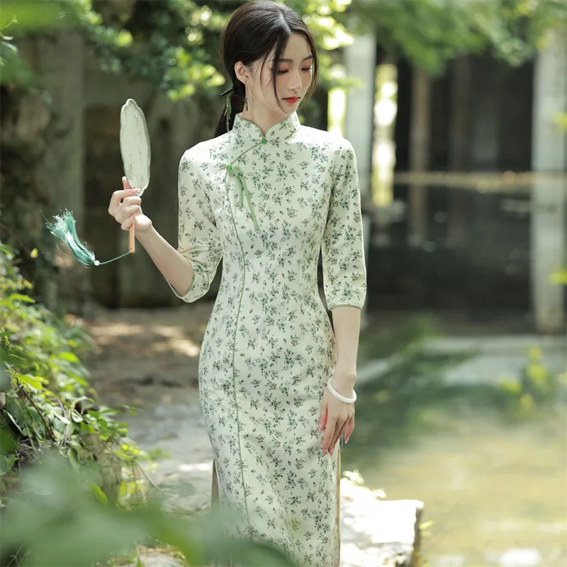 

Light Green Cheongsam Vintage Loose Sleeve Chinese Traditional Dress Slim Female Women Long Qipao Vestidos de mujer