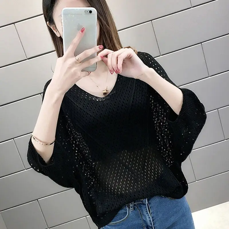 Ladies Fashion Mesh Hollowed Out See-through Pullover Sweater Tshirts Women Sexy Tops Female Girl Casual Knitted T-shirt Vy1606