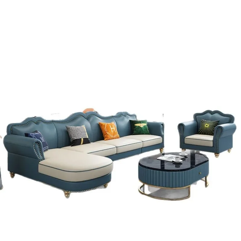 

Роскошный кожаный диван в американском стиле, кожаный художественный комбинированный набор, небольшая гостиная в квартире, простой и современный уголок.