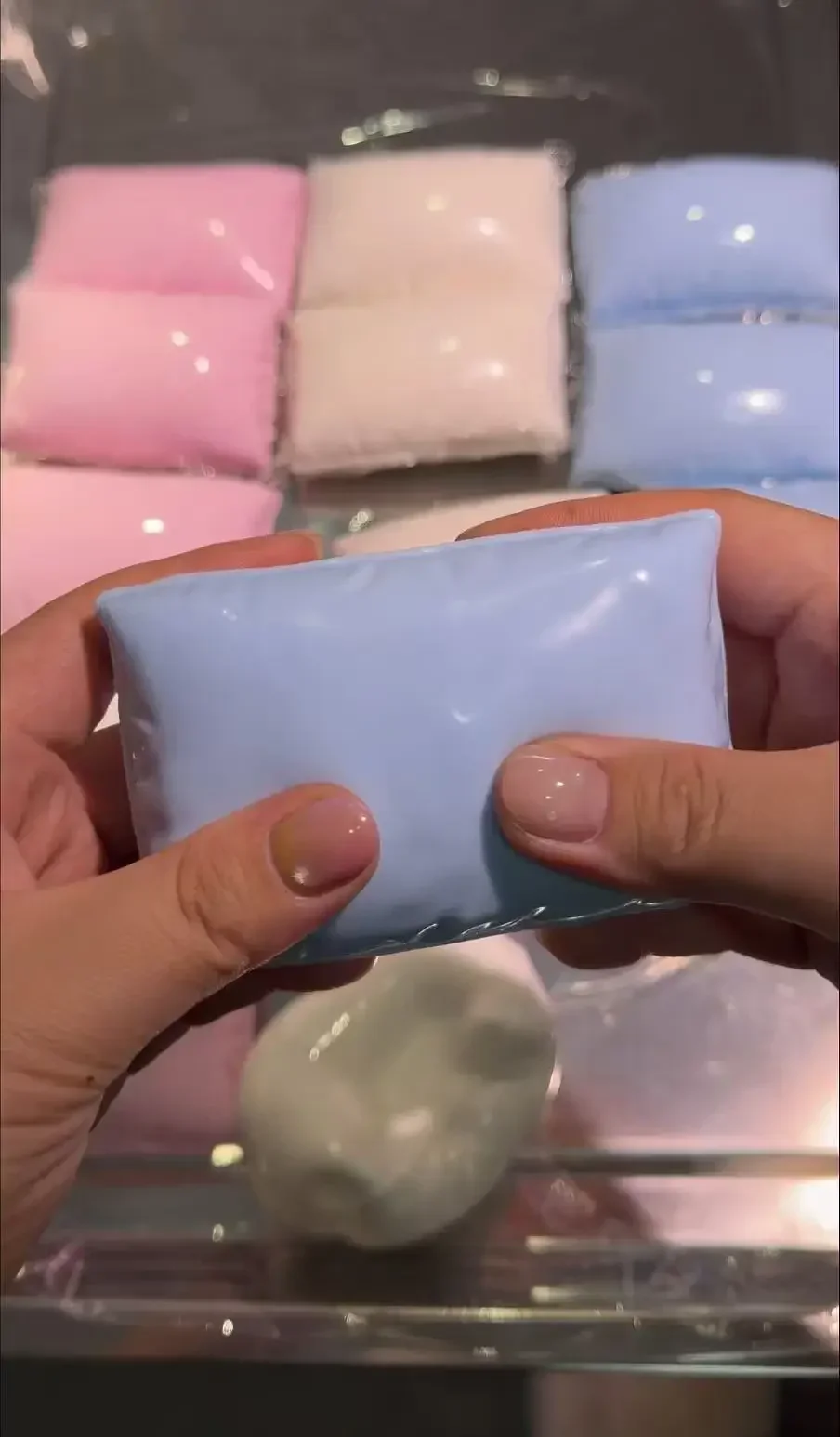 Kissen-Quetschball, Stressball, Fidget-Spielzeug, knirschendes Quetschspielzeug, runde Blöcke, gefüllt, ASMR, Anti-Stress, Handentspannung, Geschenkspielzeug – Detail 3