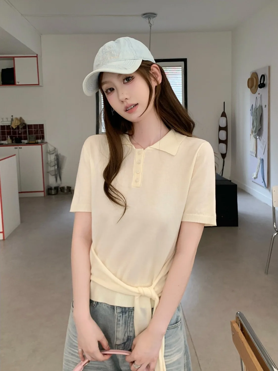 

Женский вязаный топ в корейском стиле с коротким рукавом, поясом на талии, утягивающий, универсальный базовый слой, весна-лето, новинка