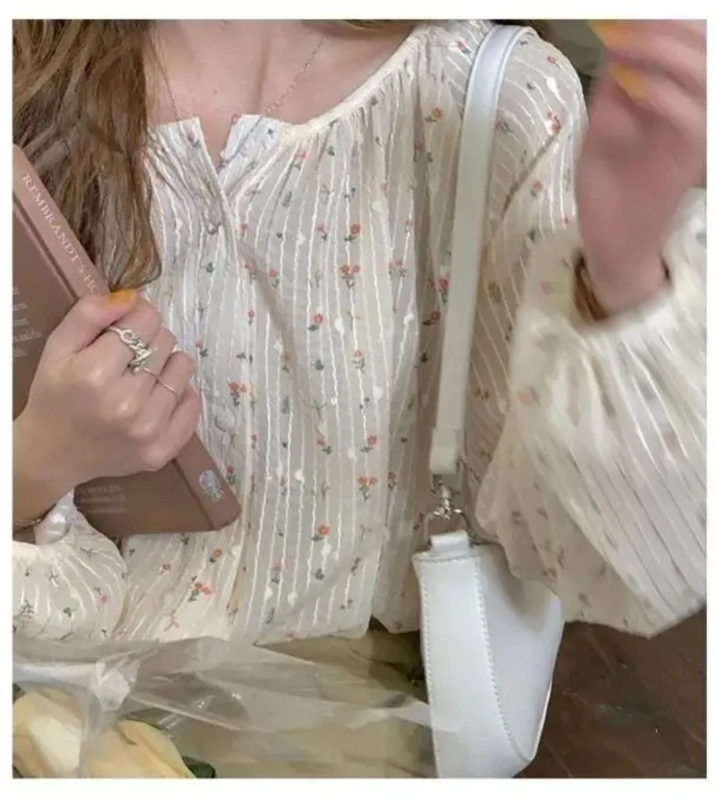 

Floral Shirts Women Gentle Loose Casual Tops Lantern Sleeve Aesthetic Korean Fashion All-match Elegant Holiday