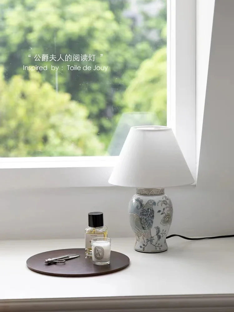 Oriental Paris hand-painted ceramic parrot blue study bedroom table lamp bedside lamp