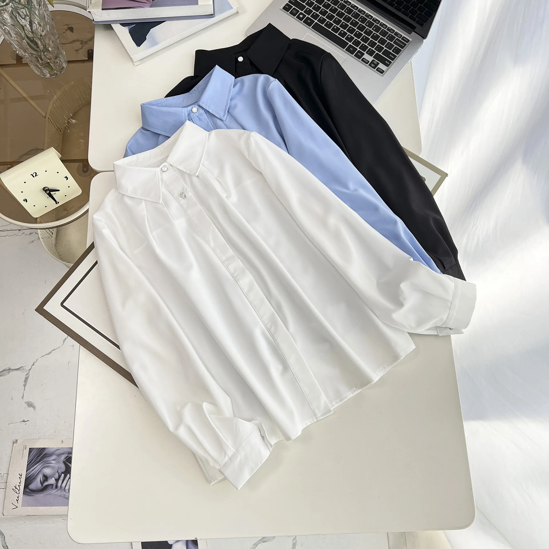 Camicette taglie forti primavera 2025 Nuova camicia a maniche lunghe antirughe semplice da 100 kg Top casual da donna 6607