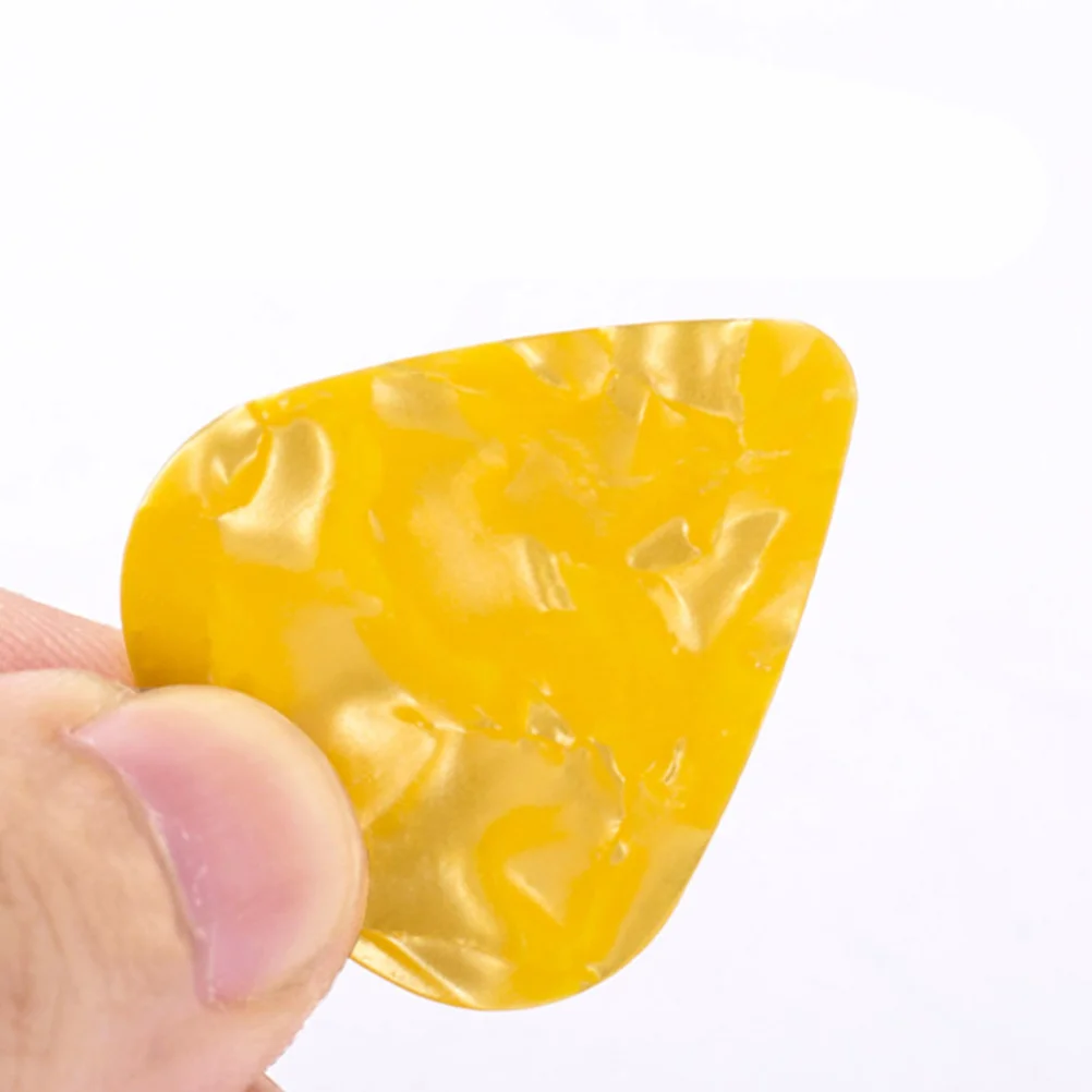 

200Pcs Guitar Pick Celluloid Heart Shaped for Ukulele Acoustic Electric Guitar Plectrum Durable Flexible Picks