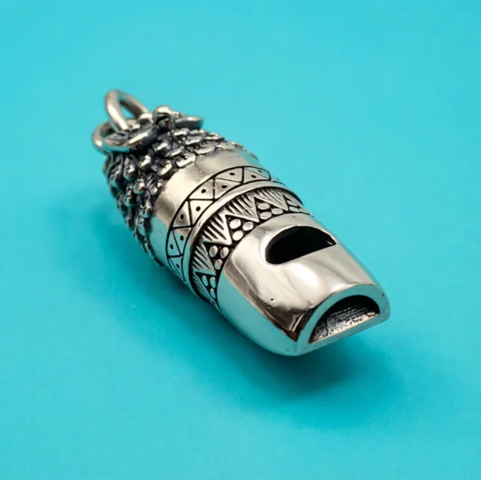

Creative s925 sterling silver can be blown and shiny whistle pendant necklace owl whistle eagle thai silver jewelry