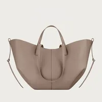 Handbag Large Capacity Classic Style Elegant Vintage Shoulder Bag Shape Bucket Under Armrests Versatile Trend Bag