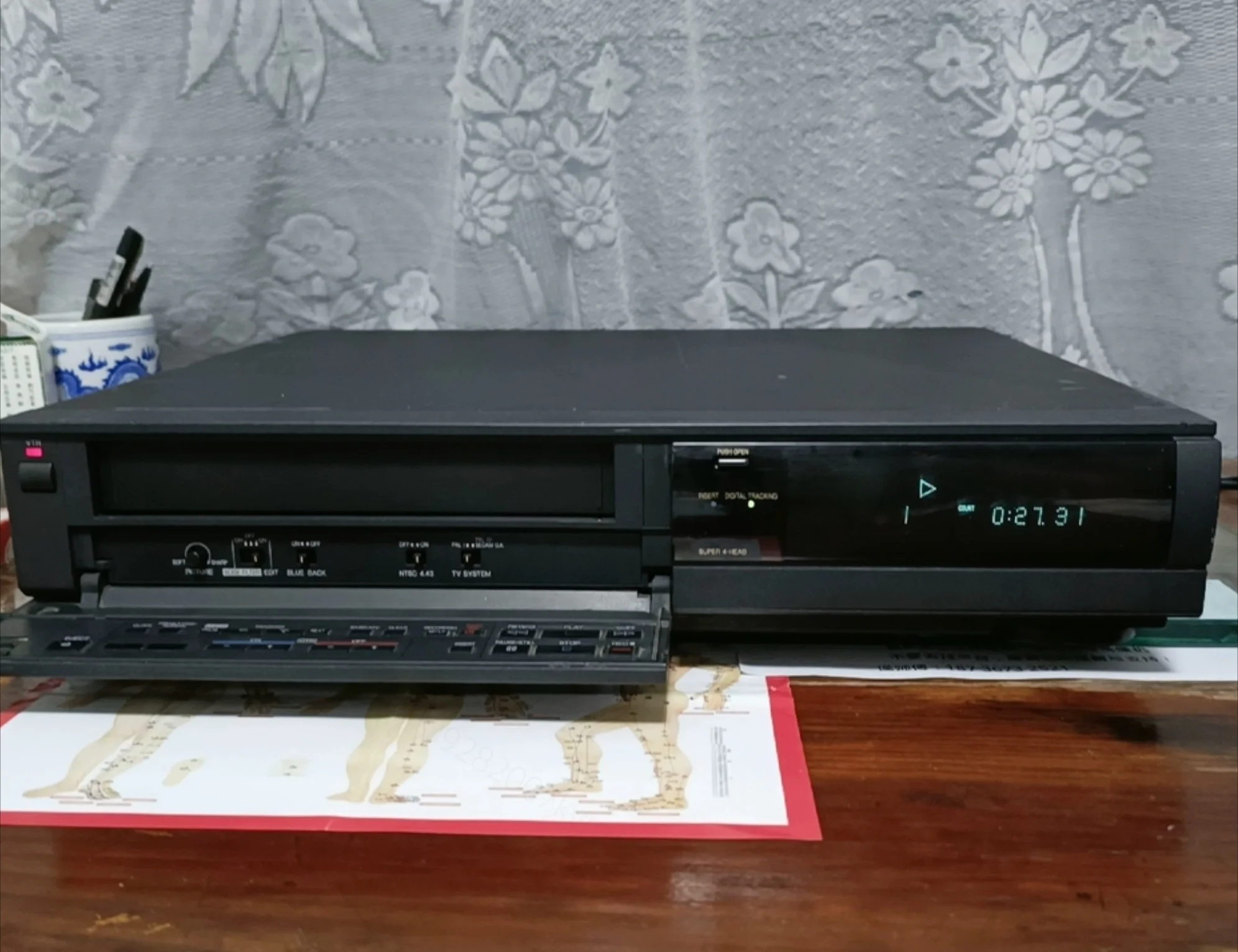 VHS VCR Player and Video Converter, Transfer Home Movies To DVD or Digital File Via USB, Compatible with TV, Preserve Old Video